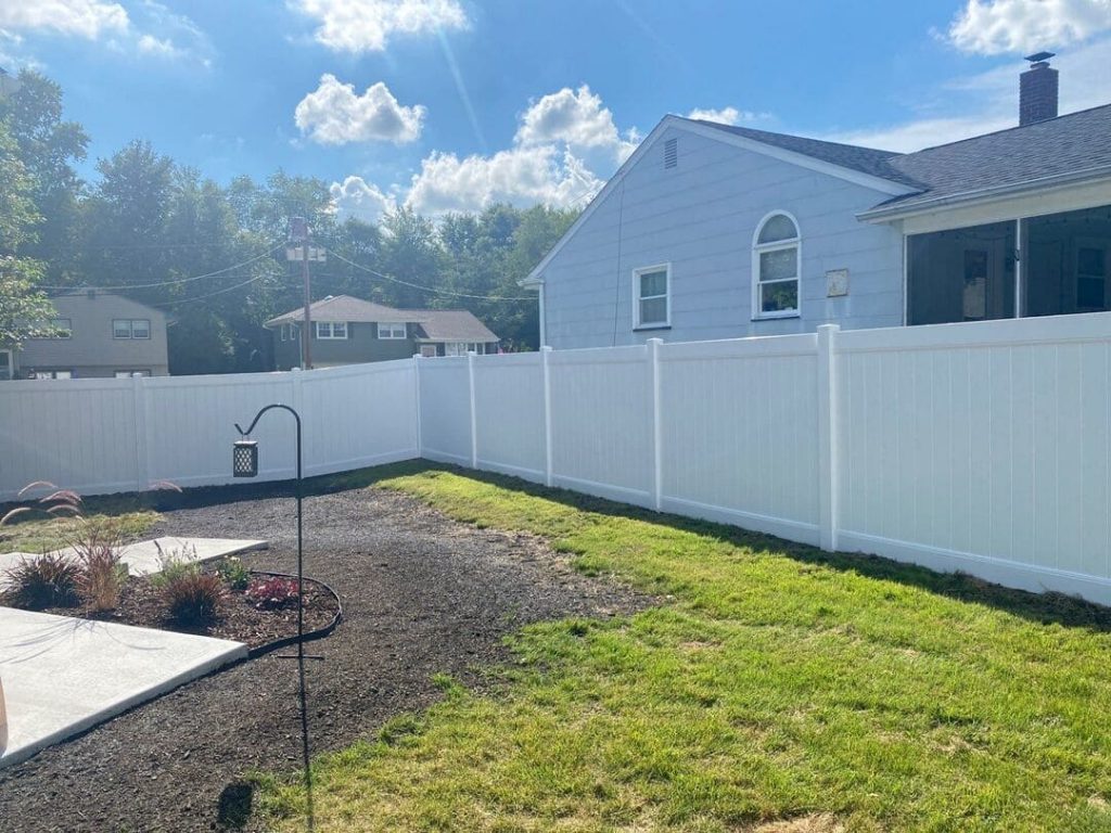 6 foot solid white vinyl privacy fence