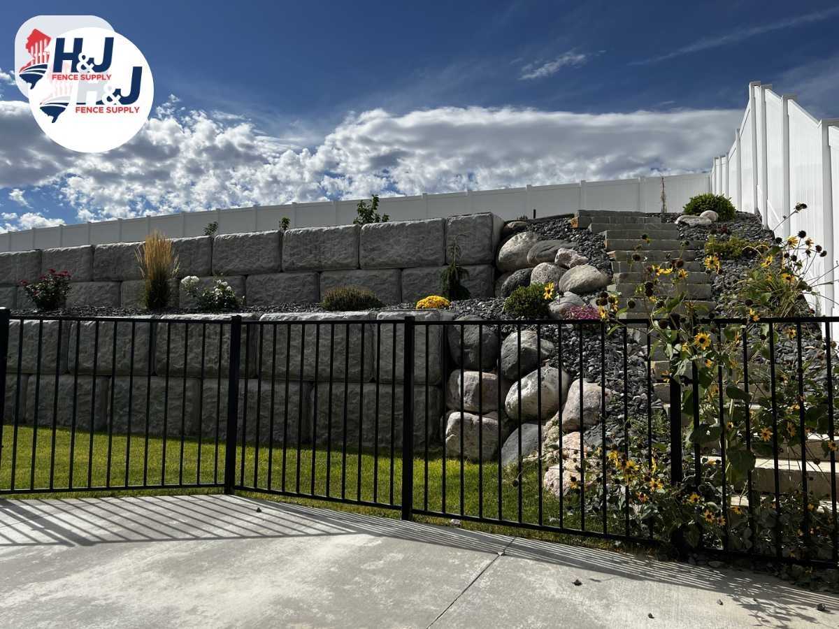 aluminum fence installation